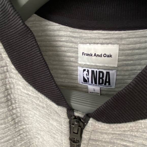 Frank and Oak NBA bomber - Picture 3 of 5